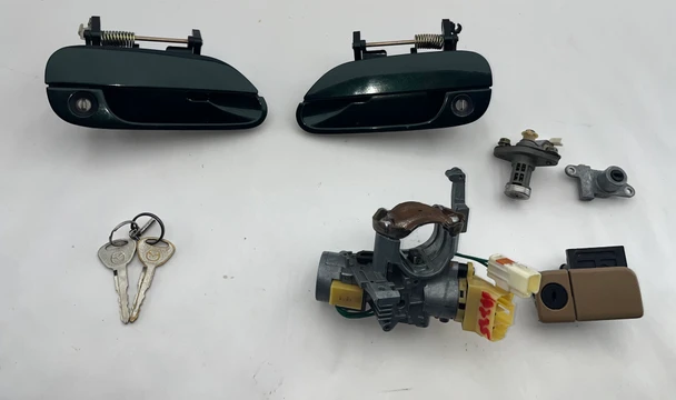 1999-2000 Mazda Miata Ignition Switch w/ Key / Lock Set / Manual  /   NB285