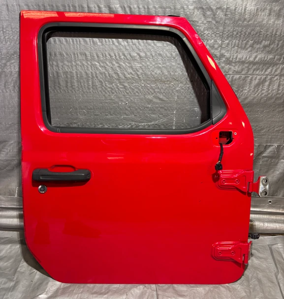 2018-2024 Jeep Wrangler JL Unlimited 4DR / Gladiator JT Passenger Front Door Assembly /  JL015