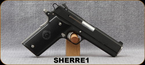 Consign - Coonan - 357Mag - Classic - Black Walnut Checkered Grips/Black Duracoated Finish, 5.5"Barrel, (2)magazines, spring for .38 included, certificate, Coonan earplugs(unused), loading pin, holster - in original case