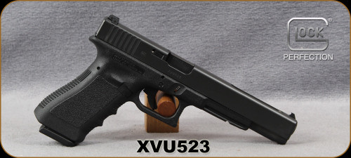 Consign - Glock - 9mm - G17L - Long Slide - Double Action - Semi Automatic Pistol - Polymer Grip/Black Finish, 6"Barrel, Mfg# PI1630101, c/w (2)10rd magazines, speed loader - only 300rds fired - in original case
