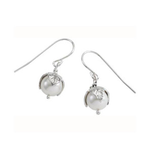 Sterling Silver Pearl Bud Earrings with freshwater Leaf