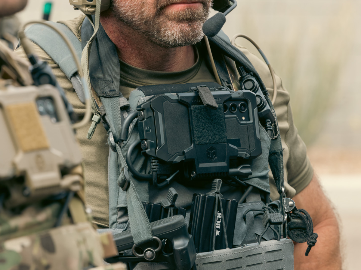 Juggernaut body-worn and vehicle device mounts