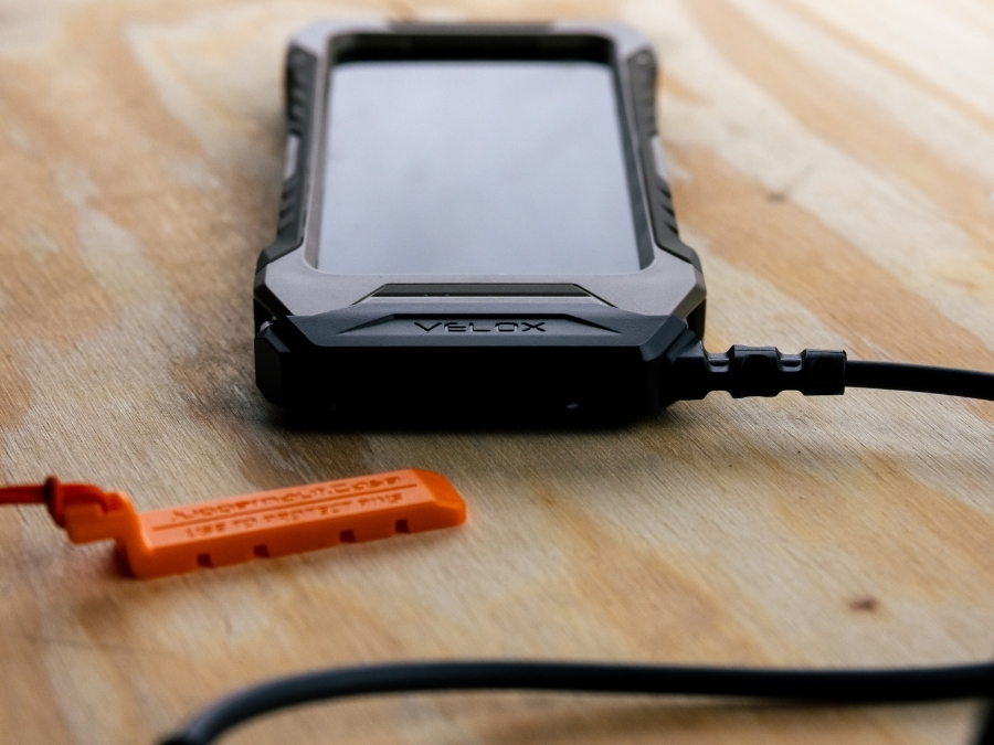 Top view of VELOX Field Cable with protective cap
