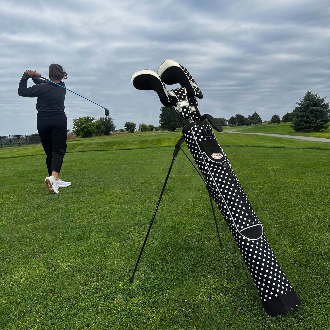 Taboo Fashions Golf Range Bag