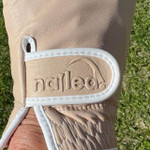 Nailed Elegance Sand Golf Glove
