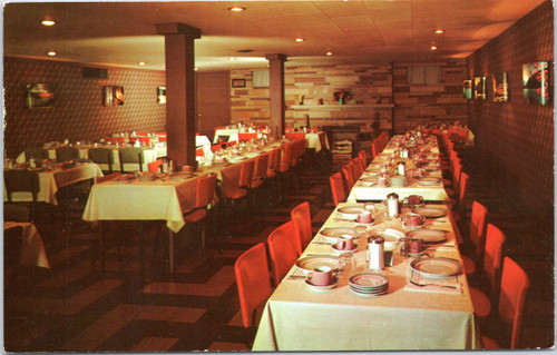 The San-Dar Dining Room, Belleville - dining room