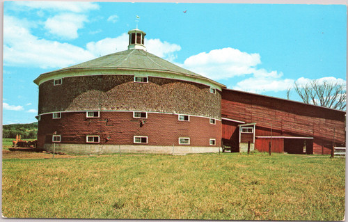 Round Barn in Newbury Vermont