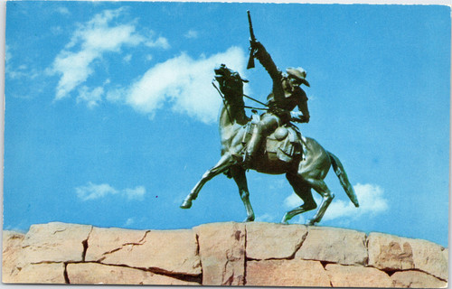 Buffalo Bill Statue