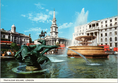 Trafalgar Square, London             (21-12-452)