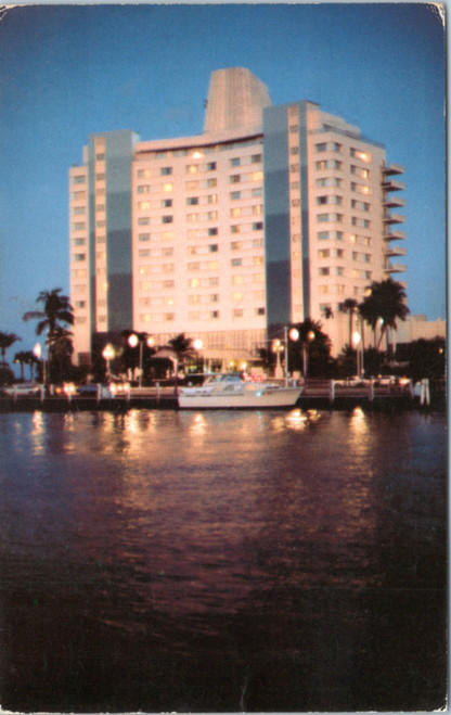 Eden Roc Hotel, Cabana and Yacht Club
