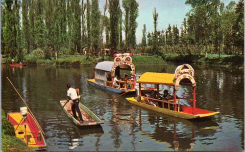 Lake Xochimilco   (32-20-353)