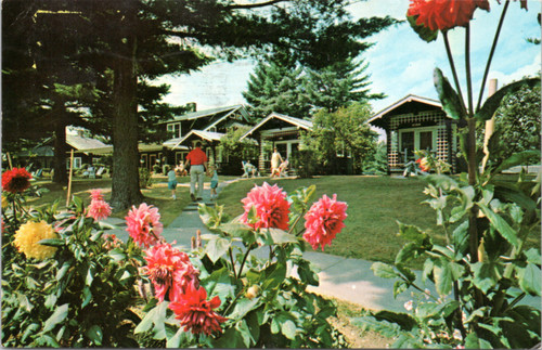 Postcard NY Schroon Lake - Word of Life Inn