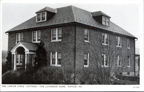 Postcard PA Topton - The Lutheran Home Junior Girls Cottage