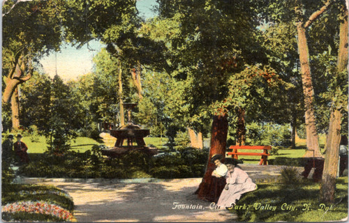 Postcard ND Bismarck - Valley City