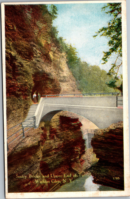 Postcard NY Watkins Glen -  Sentry Bridge and Upper End of Tunnel
