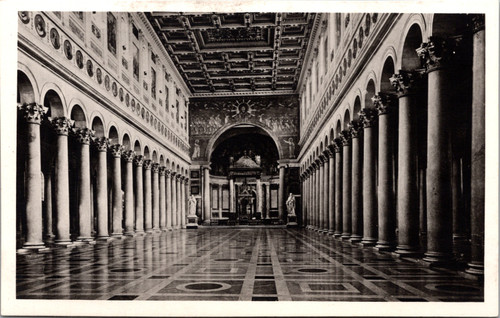 Basilica San Paolo fuori le Mura Interior