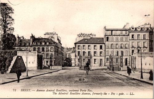 Brest  The Admiral Rouillère Avenue, formerly the "Foy" gate