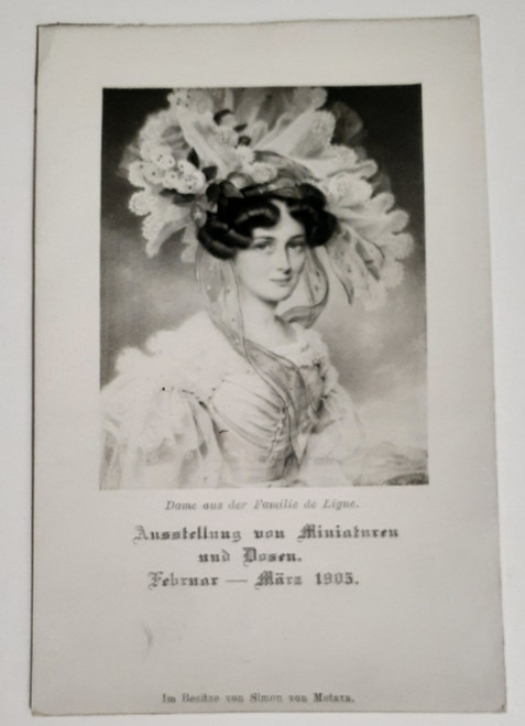 Lady from the de Ligue family Exhibition of Miniatures and Boxes