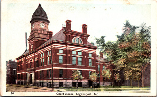 Vintage postcard showing the Court House in Logansport Indiana Cass County