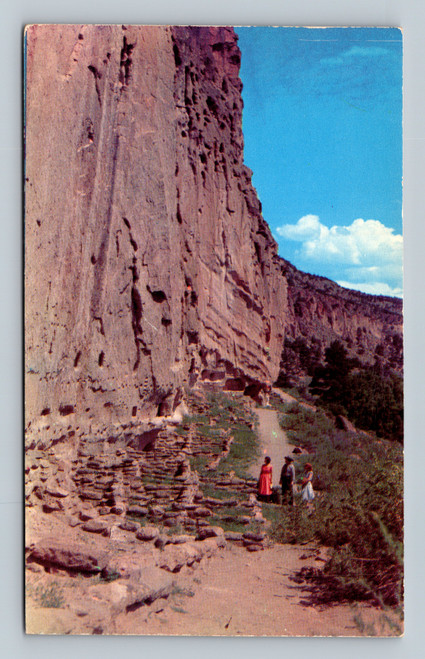 Long House prehistoric cliff dwelling in Frijoles Canyon, Bandelier National Monument, Santa Fe, New Mexico