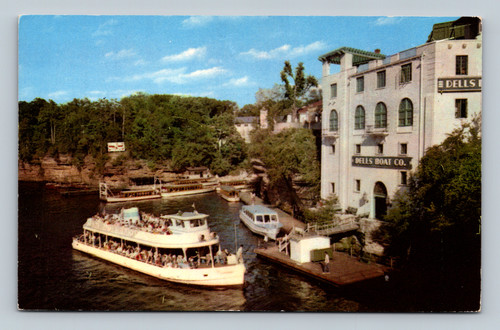 The Clipper Winnebago and Commander sightseeing boats in the Upper Dells, Wisconsin Dells