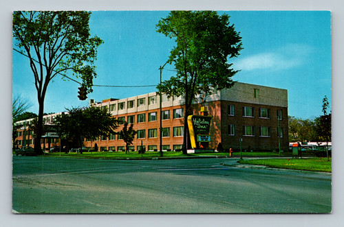 Holiday Inn hotel building and facilities at 312 Washington Street Watertown NY vintage postcard