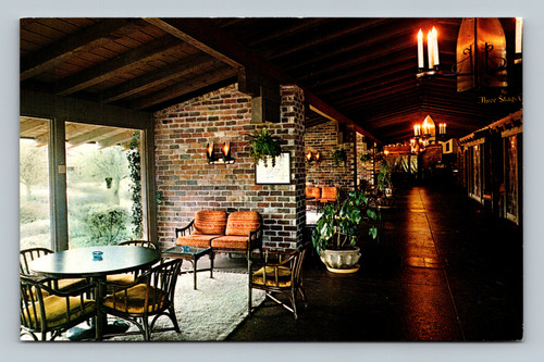 Alcove overlooking garden area at Kahler Green Oaks Inn Fort Worth Texas postcard