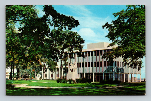 University of Wisconsin Racine campus building view