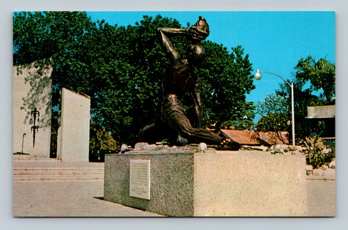 Statue du Marron Inconnu in Port-au-Prince Haiti postcard by Edition Paul Couba