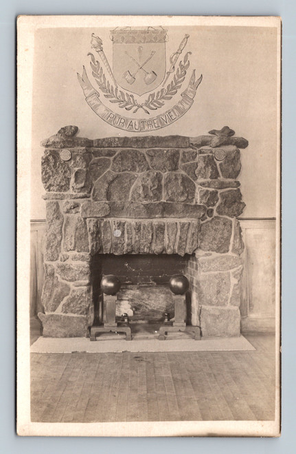 Unknown subject postcard with 2 cent stamp and SUA postmark dated 4/29/07