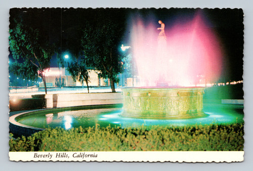 Beverly Hills Fountain with 60 different changes of color in Beverly Gardens Park