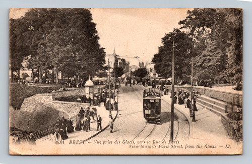 View towards Paris Street from the Glacis in Brest, France postcard