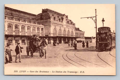 Gare des Brotteaux tramway station in Lyon France postcard by Olibet