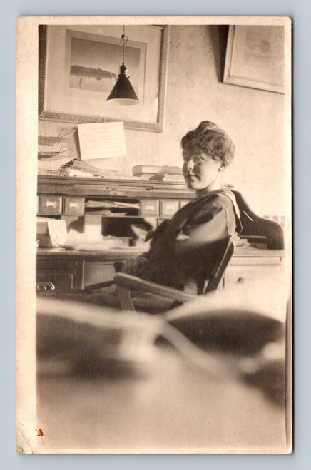 Antique postcard OCR-77-50-390 with unidentified subject