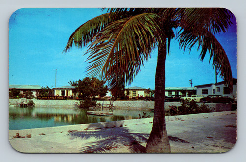 Hilton Haven Motel with swimming pool and fishing amenities in Key West Florida