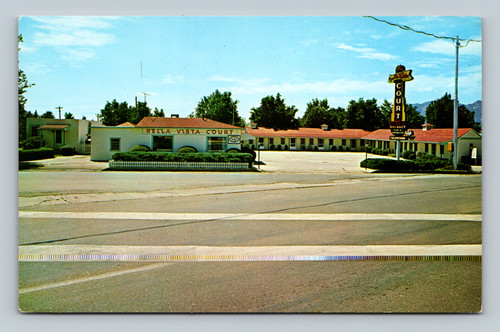 Bella Vista Court motel vacancy sign and advertisement in Colorado Springs