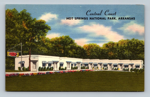 Central Court motel with kitchenette apartments and private tile baths in Hot Springs Arkansas