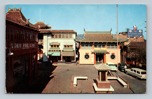 New Chinatown art and gift shops in Los Angeles California