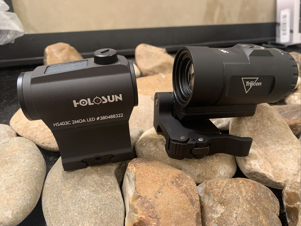 Holosun HS403C Solar Power Micro Red Dot Sight + Trijicon QD