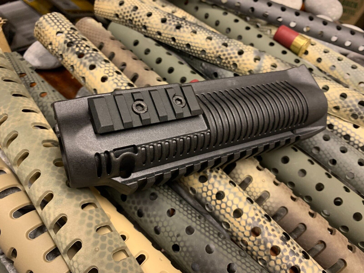 Custom HEAT SHIELD + Aluminum Picatinny Rails FOREND Remington 870