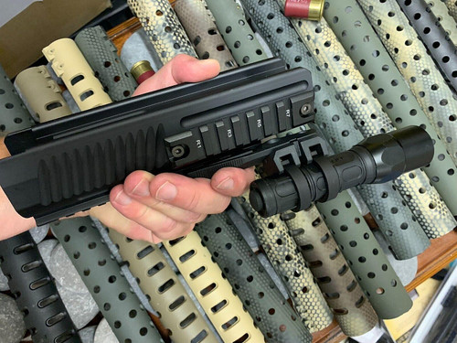 SUREFIRE TORCH + Aluminum Remington 870 Forend Flashlight HEAVYWEIGHT! SUREFIRE TORCH + Aluminum Remington 870 Forend Flashlight HEAVYWEIGHT!