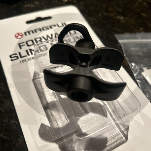 Magpul Pardner Pump Sling Mount Magazine Barrel Clamp 12 Gauge Solid steel USA Magpul Pardner Pump Sling Mount Magazine Barrel Clamp 12 Gauge Solid steel USA