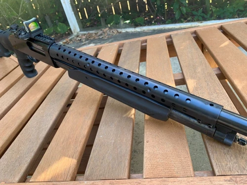 (SCRATCHED) Mossberg 500 Tactical Steel HEAT SHIELD 12 Gauge Smooth Tactical