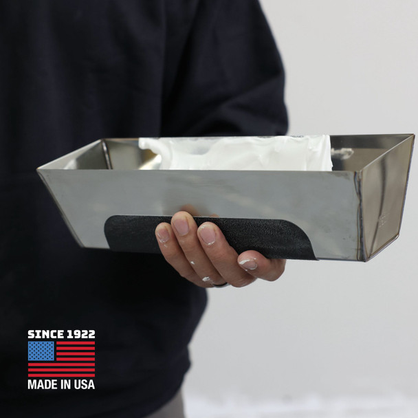 Advance 14" Heli-Arc Round Bottom Mud Pan with Grip