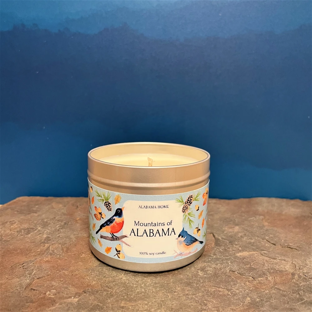 Alabama scented candle tin, hand poured candle in metal tin, Alabama gift candle, travel candle, local Alabama candle gift, Huntsville made candle, Southern gift idea Mountains