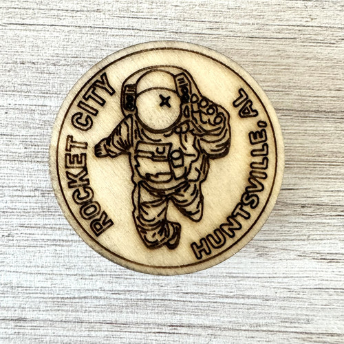 Wooden astronaut magnet engraved with Rocket City Huntsville AL design, Alabama souvenir magnet, space-themed fridge magnet made from natural wood