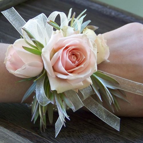 Pictures of wrist corsages discount