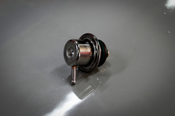 FG-FGX FALCON FUEL PRESSURE REGULATOR