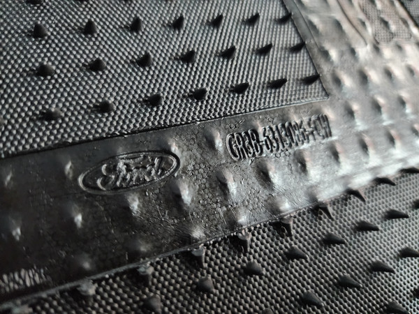 2015-2023 MUSTANG OEM FLOOR MATS