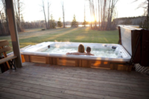 Top 3 Reasons not to buy a Hot Tub from the Traveling Spa Show